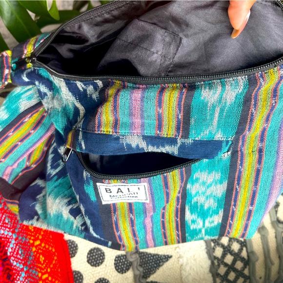 Hand woven crossbody/ shoulder bag - Picture 5 of 6